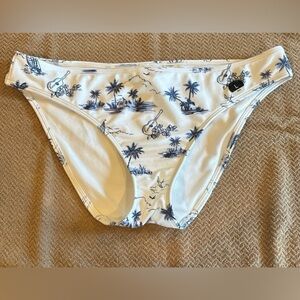 Hollister Women’s Size Large Bikini Bottoms